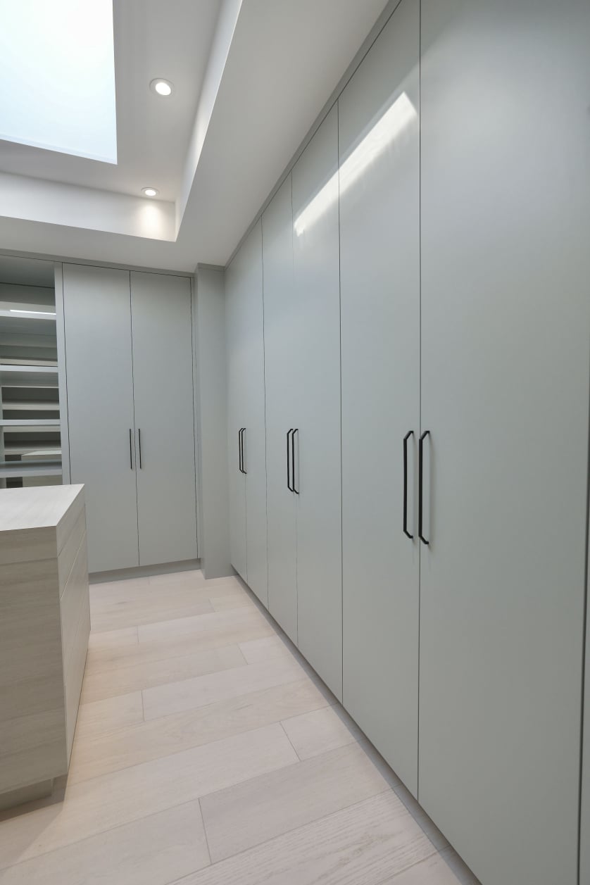 ROYAL | Kitchen and Closets Inc.