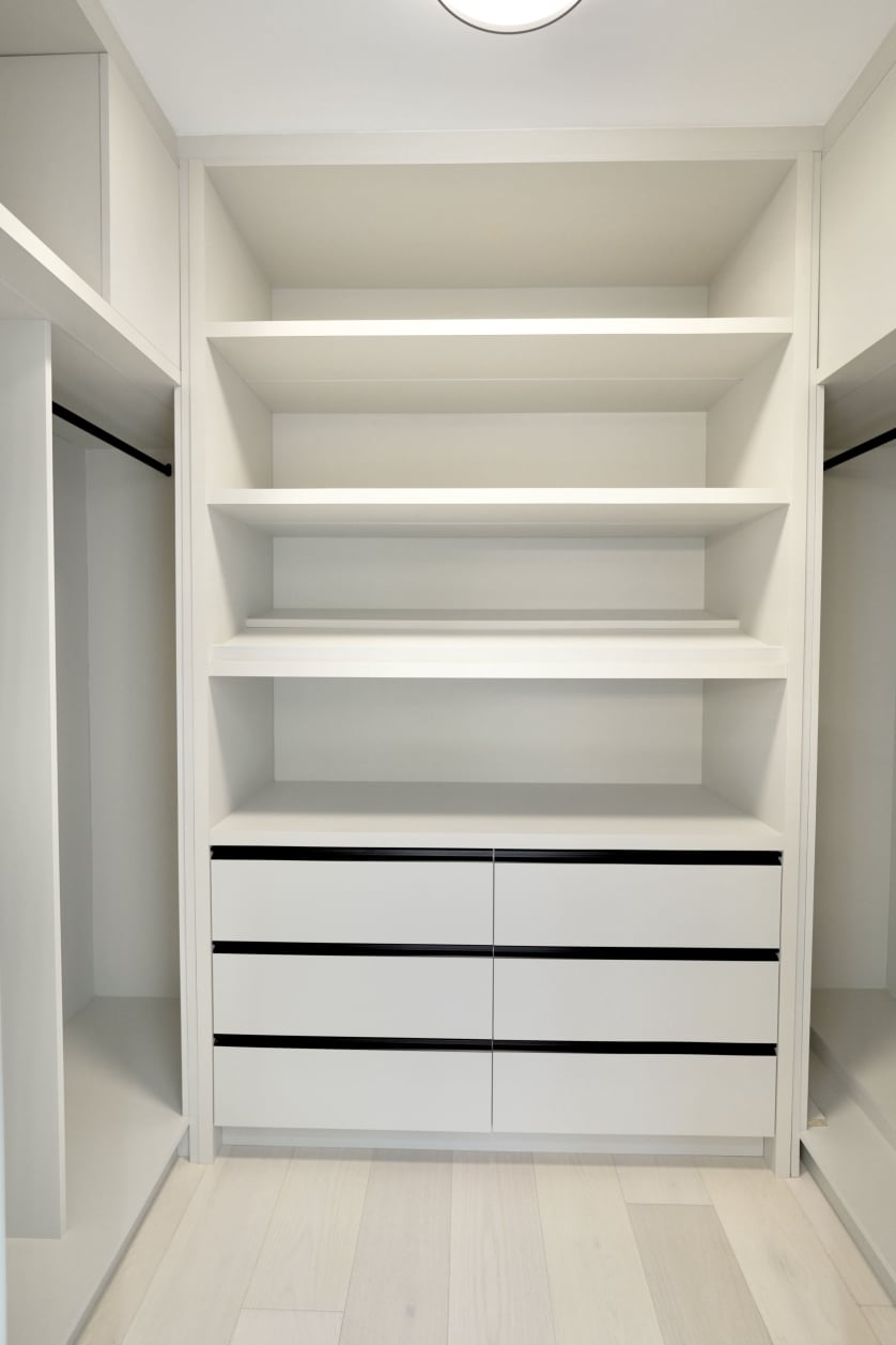 ROYAL | Kitchen and Closets Inc.