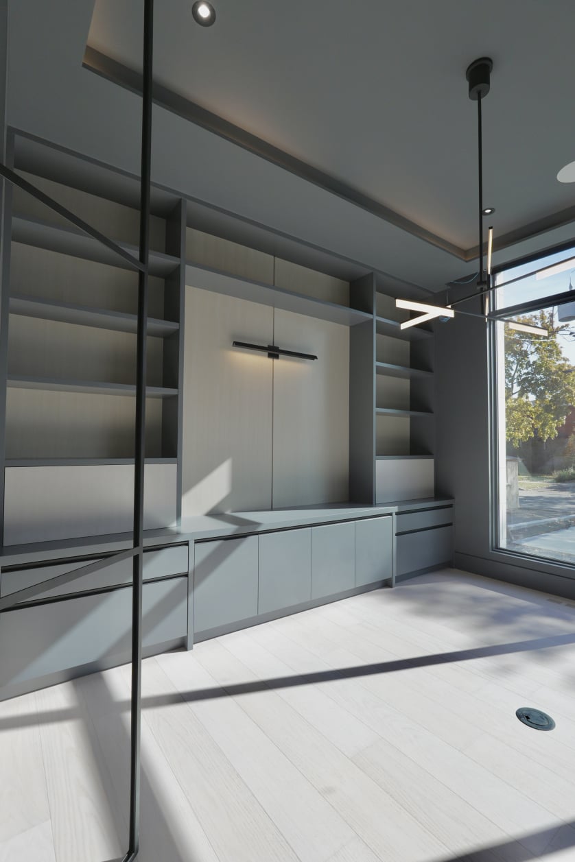 ROYAL | Kitchen and Closets Inc.